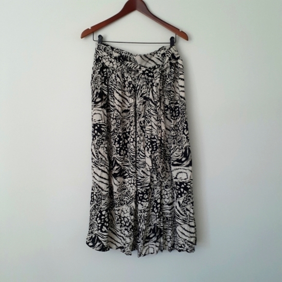 Retro Y2K Abstract Black and White Animal Print Maxi Skirt - Picture 1 of 10